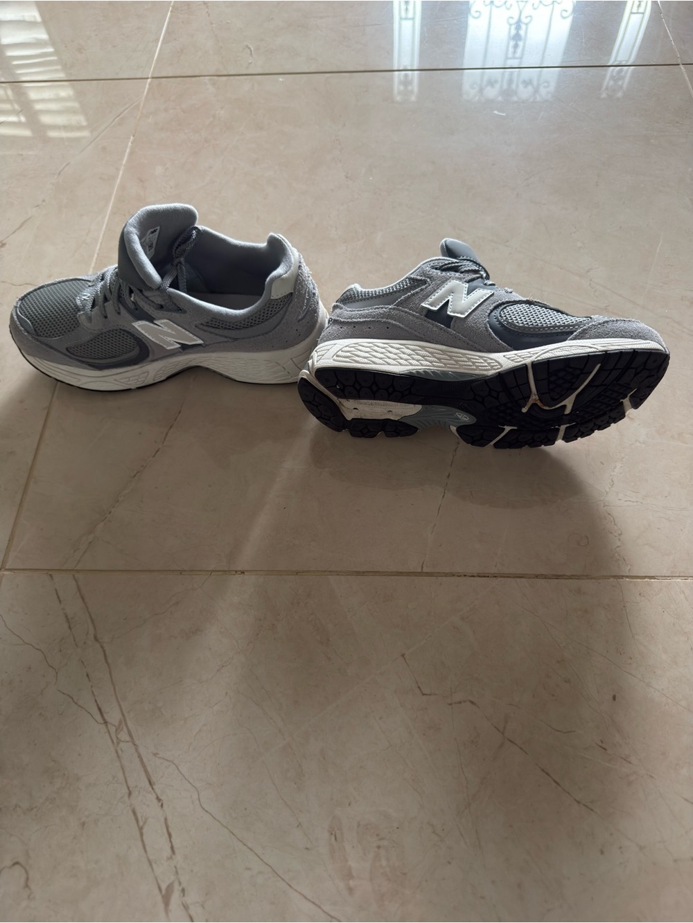 New Balance 2002R - Picture 2 of 2